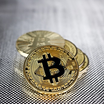Bitcoin fällt wieder unter die Marke von 10K